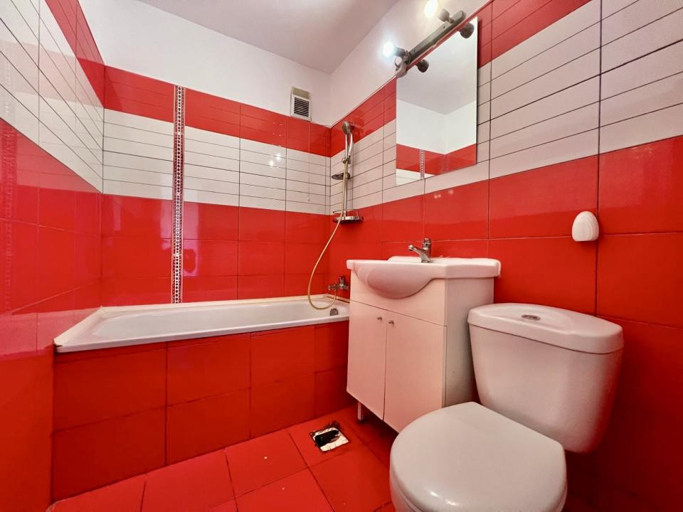  Apartament 2 camere, etaj 4, decomandat, 48 mp, zona Lipovei