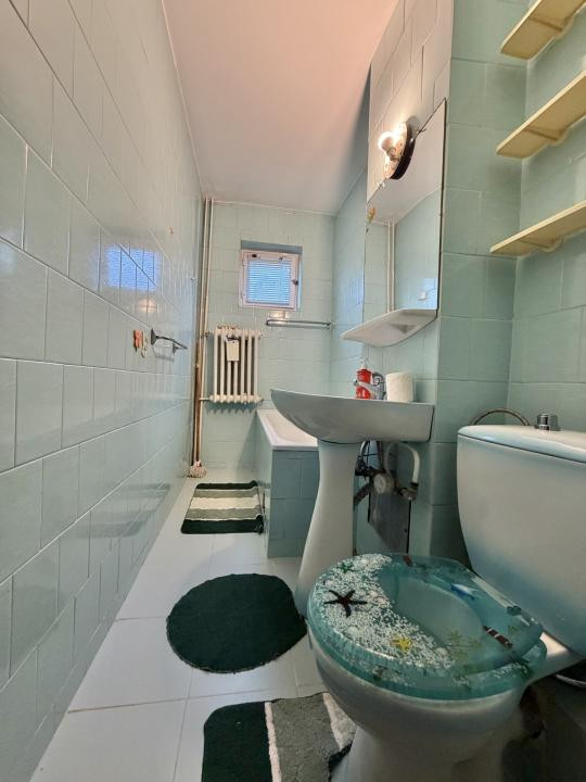 Apartament 4 camere, semidecomandat, etaj 3, zona Dacia 