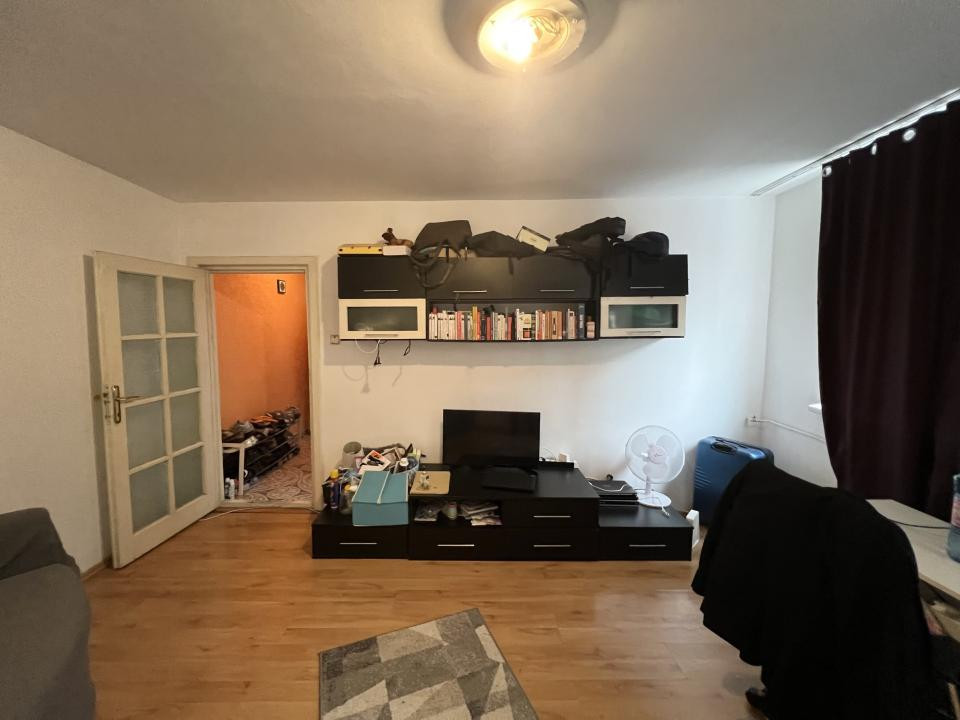 OCAZIE- Apartament 2 camere, etaj 1, 40 mp utili - Girocului