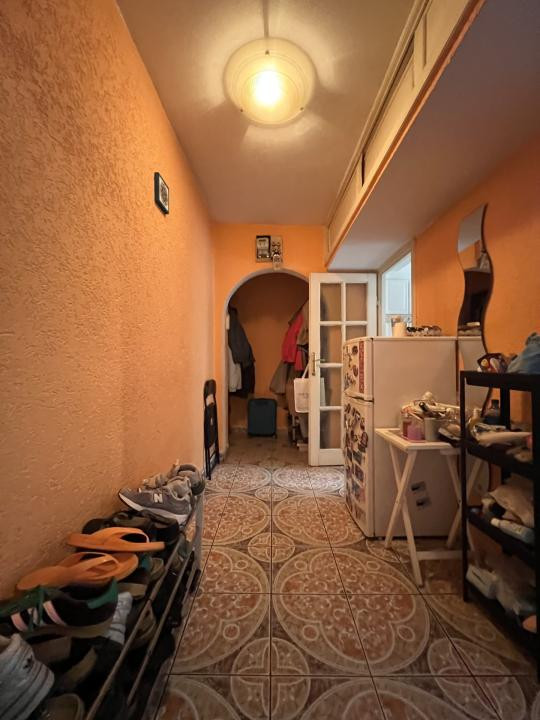 OCAZIE- Apartament 2 camere, etaj 1, 40 mp utili - Girocului