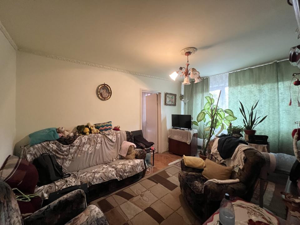 Apartament cu 3 camere, 47 mp utili, etaj 2 - zona Girocului