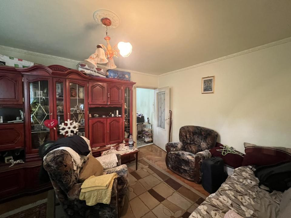 Apartament cu 3 camere, 47 mp utili, etaj 2 - zona Girocului