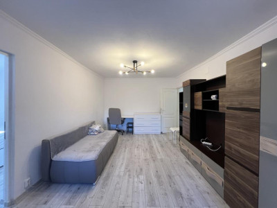 Apartament cu 2 camere, 40 mp utili, etaj 3, centrala proprie -Girocului