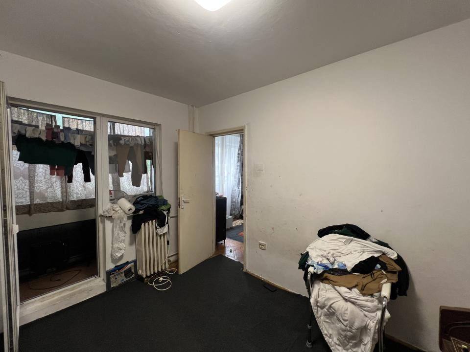 Apartament cu 3 camere, 47 mp utili, etaj 1 - zona Girocului