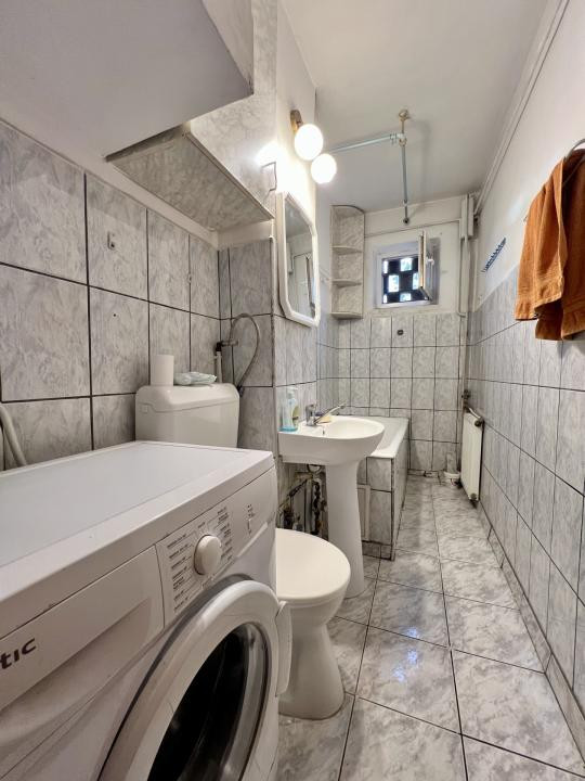 Apartament cu 2 camere, 34 mp utili, etaj 4 - Zona Piata Doina