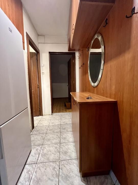 Apartament cu 2 camere, 34 mp utili, etaj 4 - Zona Piata Doina