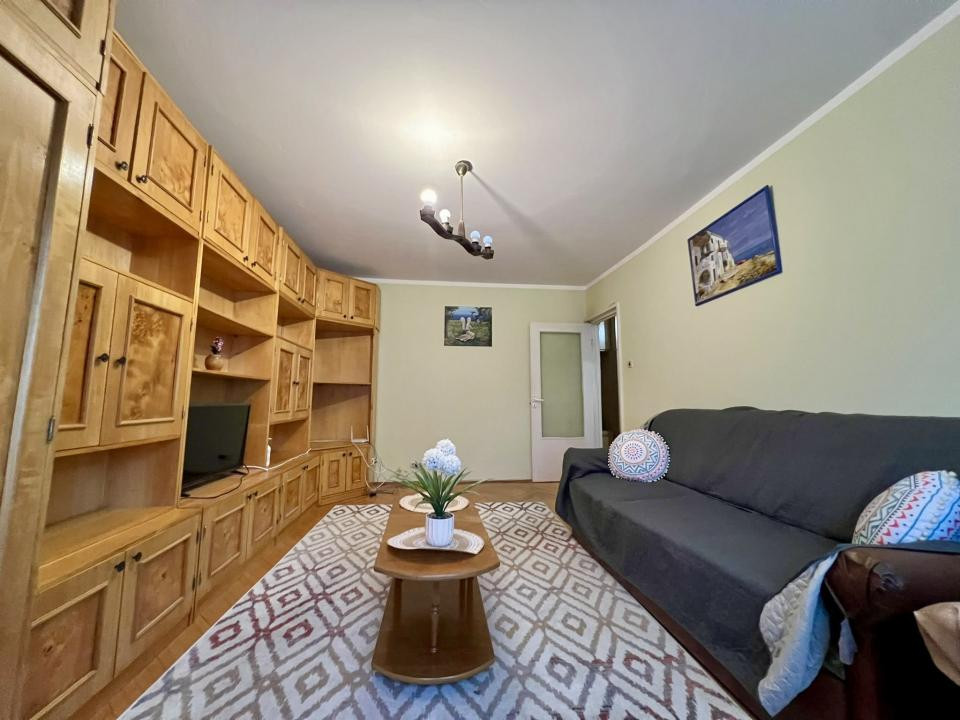  Apartament 2 camere, etaj 3, decomandat, 50mp - Zona Soarelui