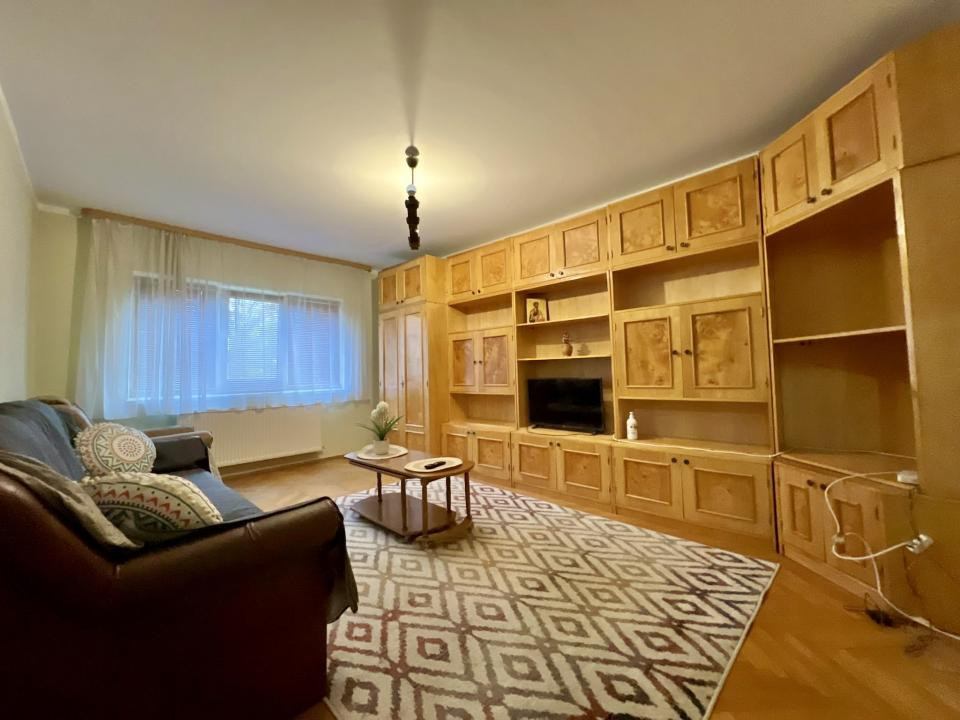  Apartament 2 camere, etaj 3, decomandat, 50mp - Zona Soarelui