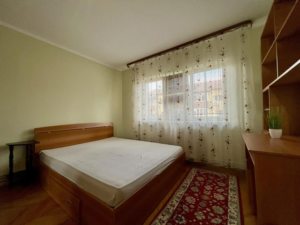 Apartament 2 camere, etaj 3, decomandat, 50mp - Zona Soarelui