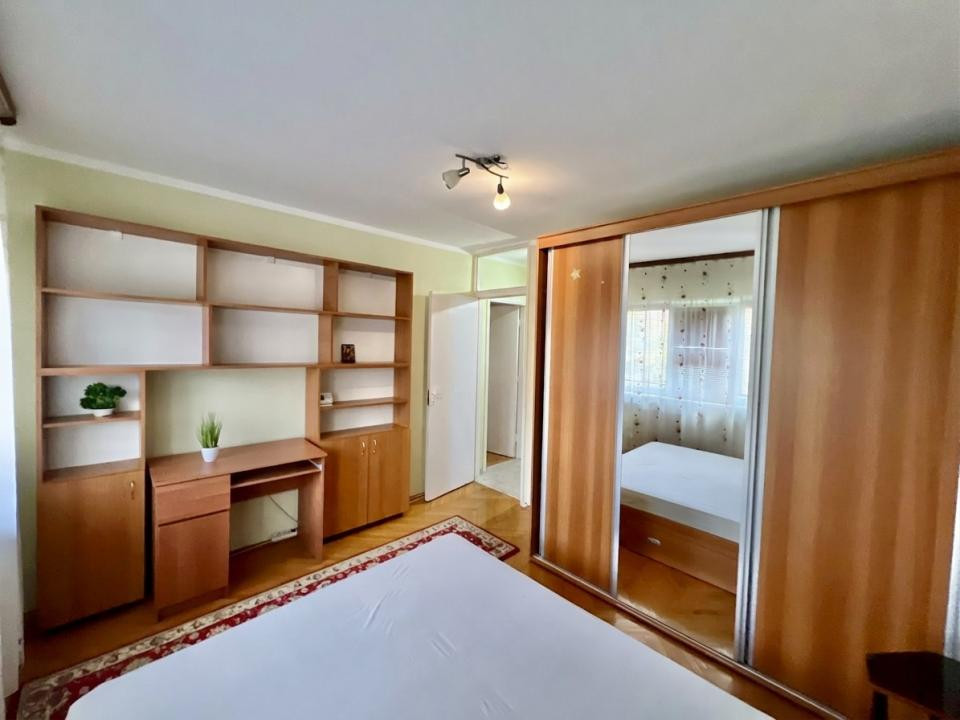  Apartament 2 camere, etaj 3, decomandat, 50mp - Zona Soarelui