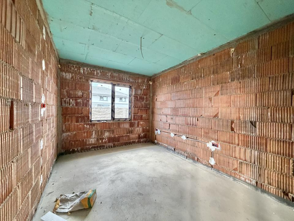 Casa individuala, 4 camere, 100mp utili, 533mp teren in Sanmihaiul Roman 