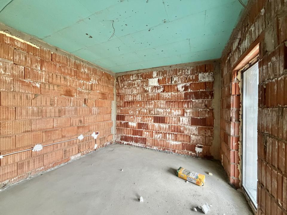Casa individuala, 4 camere, 100mp utili, 533mp teren in Sanmihaiul Roman 