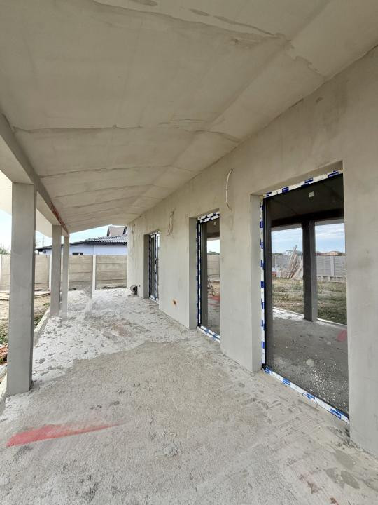 Casa individuala, 4 camere, 100mp utili, 533mp teren in Sanmihaiul Roman 