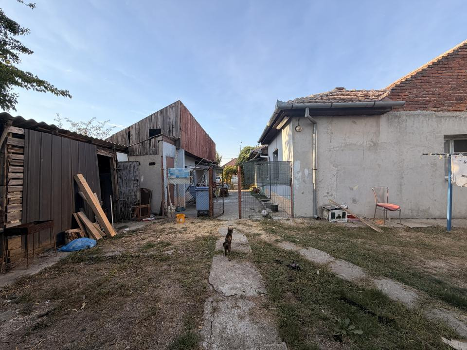 Casa individuala 110 mp utili, 1487 mp teren - Zona Blascovici