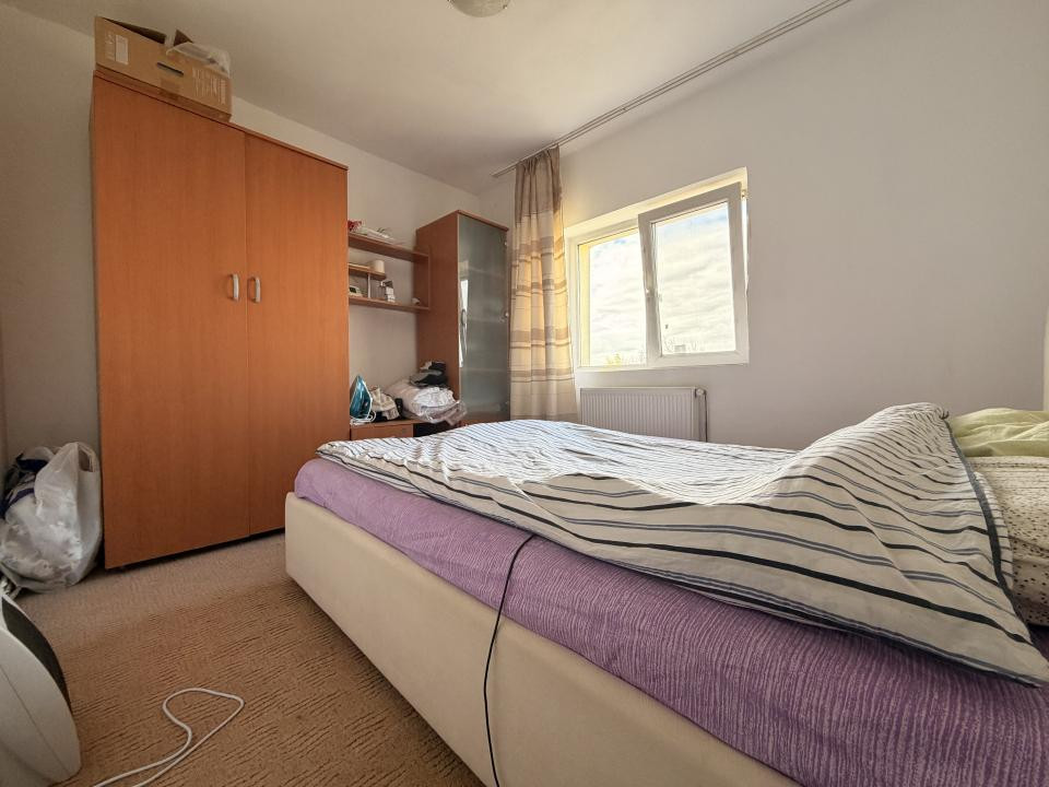Apartament 2 camere, semidecomandat, 43 mp utili, etaj 4 -Soarelui 