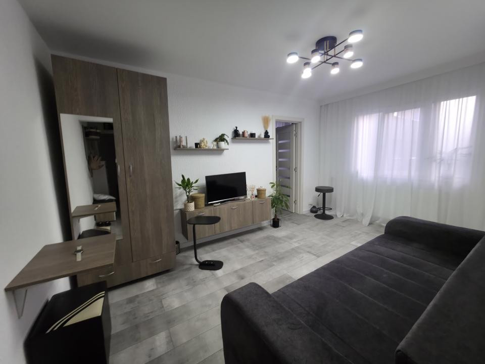 Apartament 2 camere, nedecomandat, 38 mp utili, etaj 2 - Calea Sagului