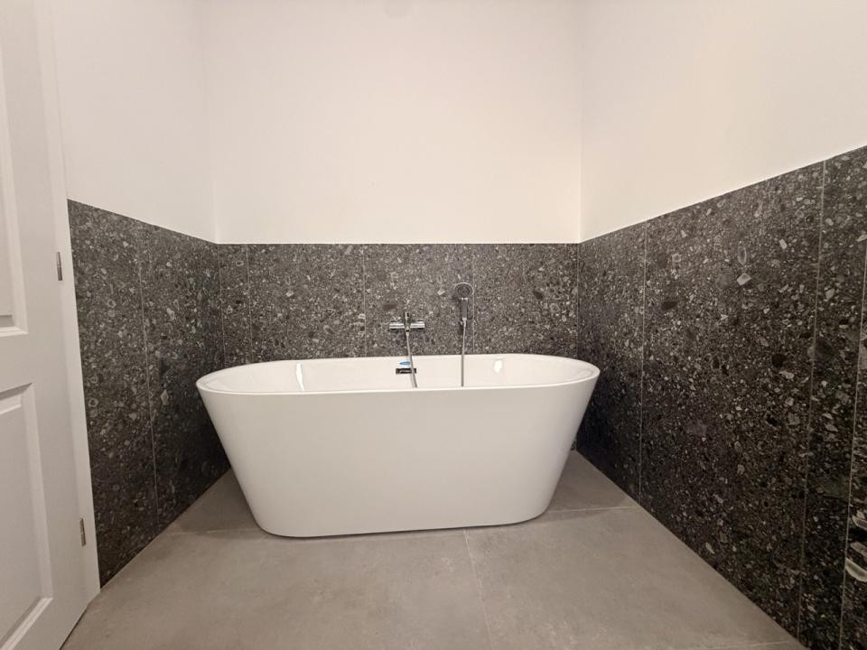 Casa individuala, design deosebit, 4 camere - Giarmata Mare