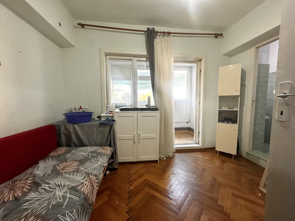 Apartament cu 4 camere, 95 mp utili - zona Calea Sagului