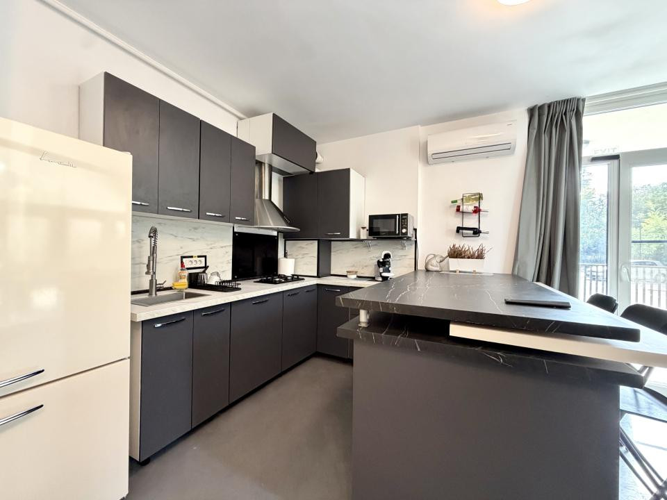 Apartament modern, 3 camere, 65 mp utili + 40 mp gradina - Vivalia