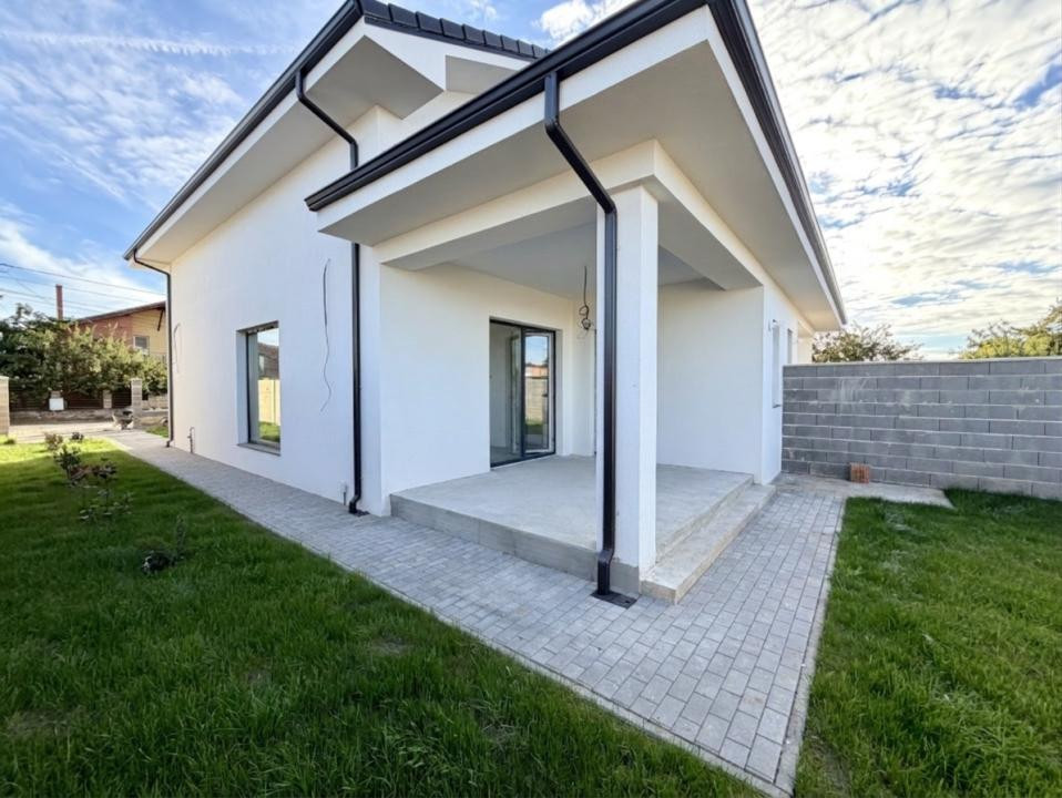 Duplex modern, 3 camere, 100 mp utili, 330 mp teren - Sanandrei