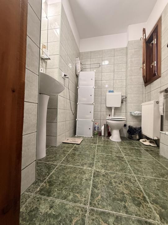 Casa individuala 171 mp utili, 411 mp teren, panouri solare -Zona Dambovita 
