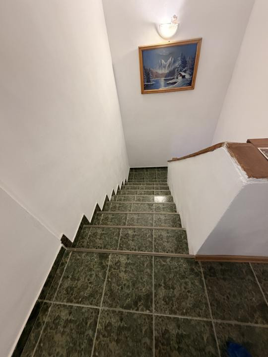 Casa individuala 171 mp utili, 411 mp teren, panouri solare -Zona Dambovita 
