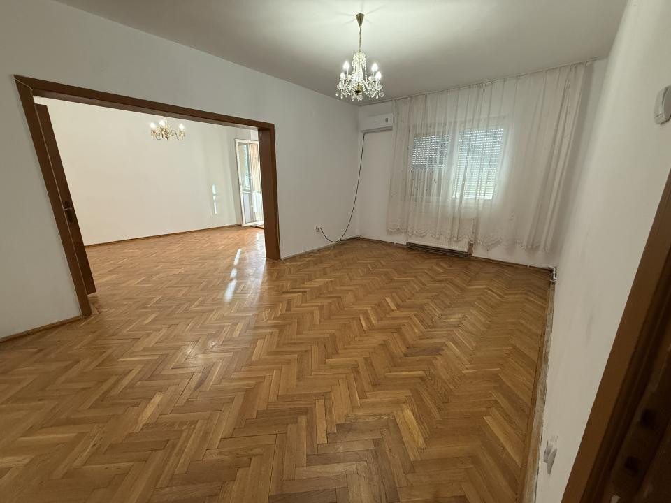 Apartament 4 camere, 94 mp utili + garaj si boxa - Elisabetin