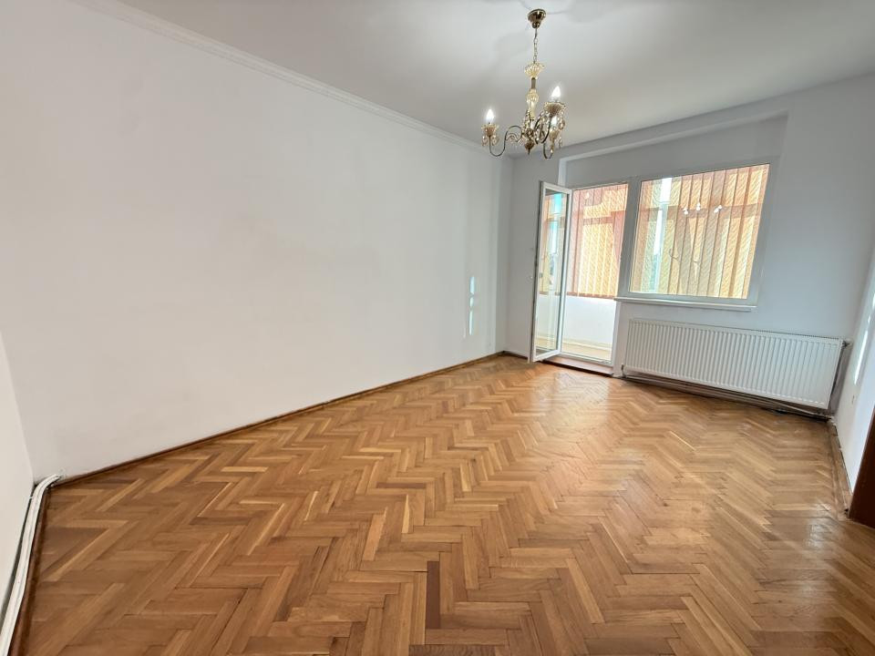 Apartament 4 camere, 94 mp utili + garaj si boxa - Elisabetin