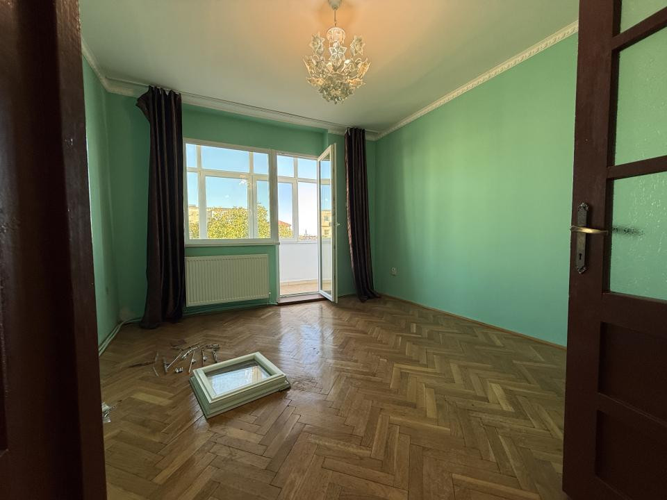 Apartament 4 camere, 94 mp utili + garaj si boxa - Elisabetin