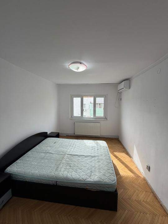 Apartament 3 camere, decomandat, 65 mp utili - Buziasului