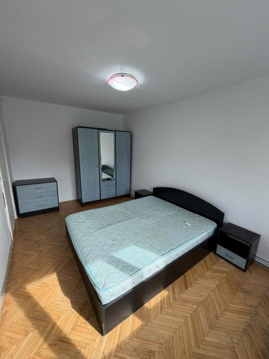 Apartament 3 camere, decomandat, 65 mp utili - Buziasului