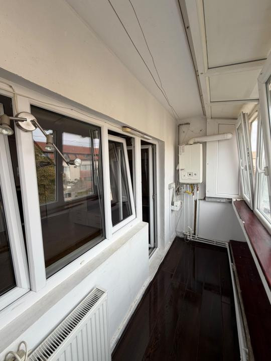 Apartament 3 camere, decomandat, 65 mp utili - Buziasului