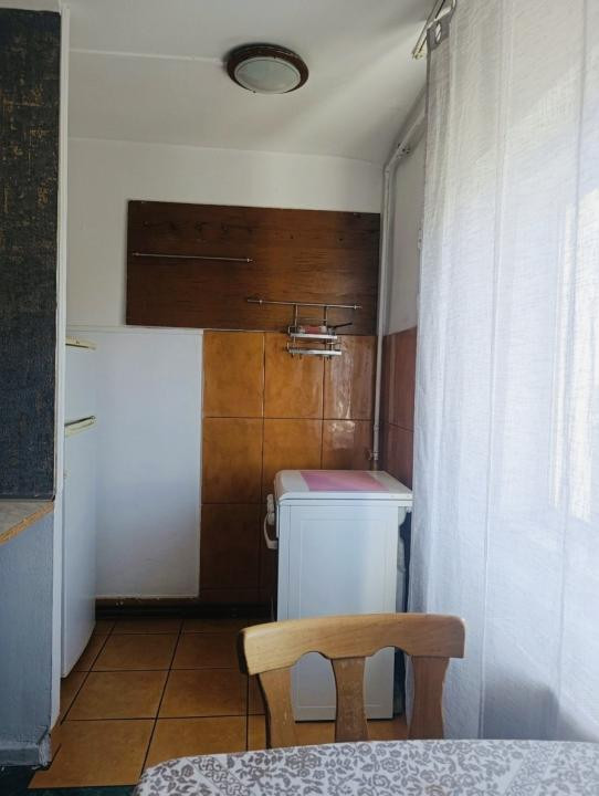 Apartament 2 camere, decomandat,56mp, etaj 3, zona Freidorf 
