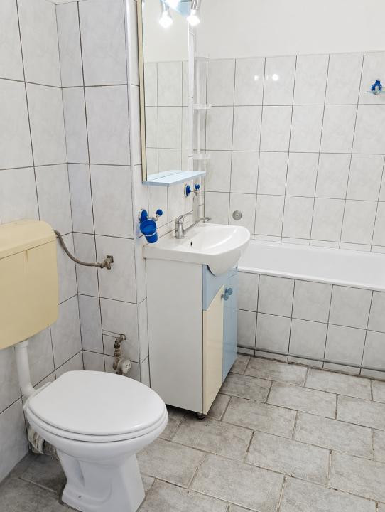 Apartament 2 camere, decomandat,56mp, etaj 3, zona Freidorf 
