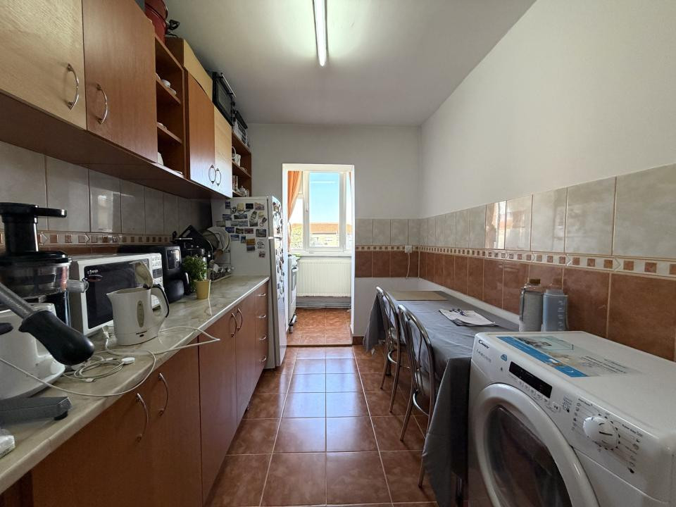 Apartament cu 2 camere,decomandat, 47 mp utili, acoperis tigla-Lipovei