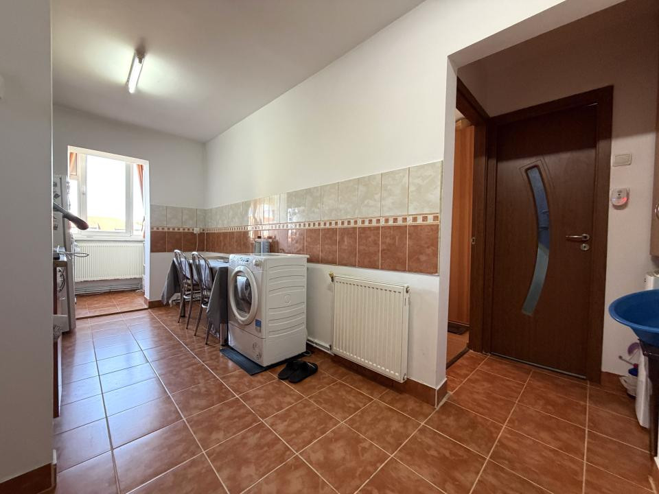 Apartament cu 2 camere,decomandat, 47 mp utili, acoperis tigla-Lipovei