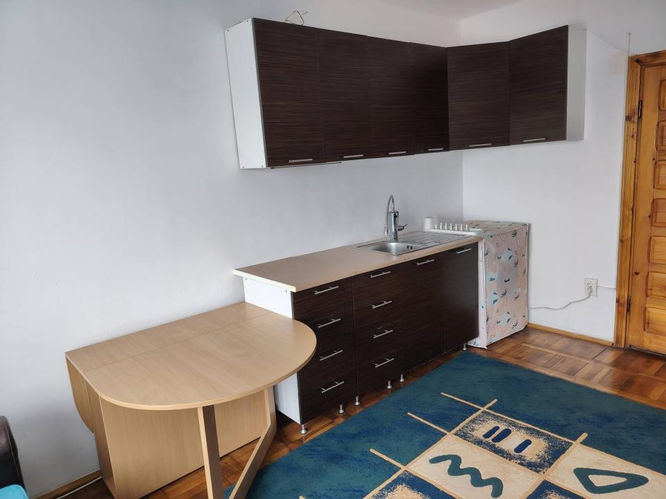 Garsoniera 20 mp, etaj 3- zona Blascovici Timisoara 