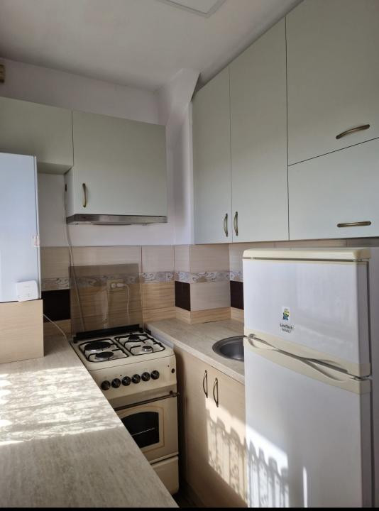 Apartament cu 2 camere, 33 mp utili - Piata Doina