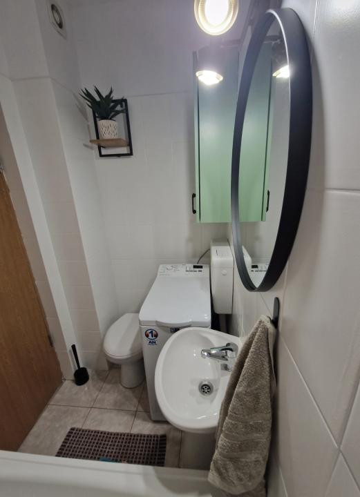 Apartament cu 2 camere, 33 mp utili - Piata Doina