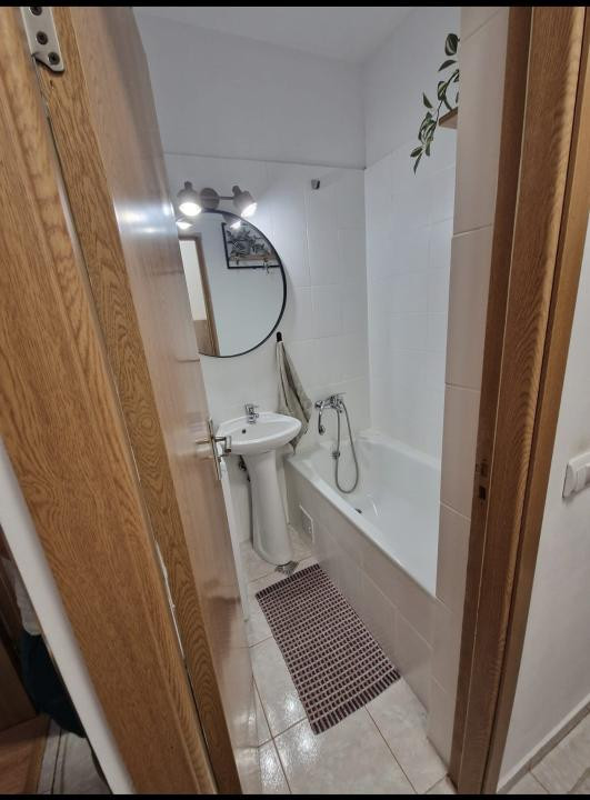 Apartament cu 2 camere, 33 mp utili - Piata Doina