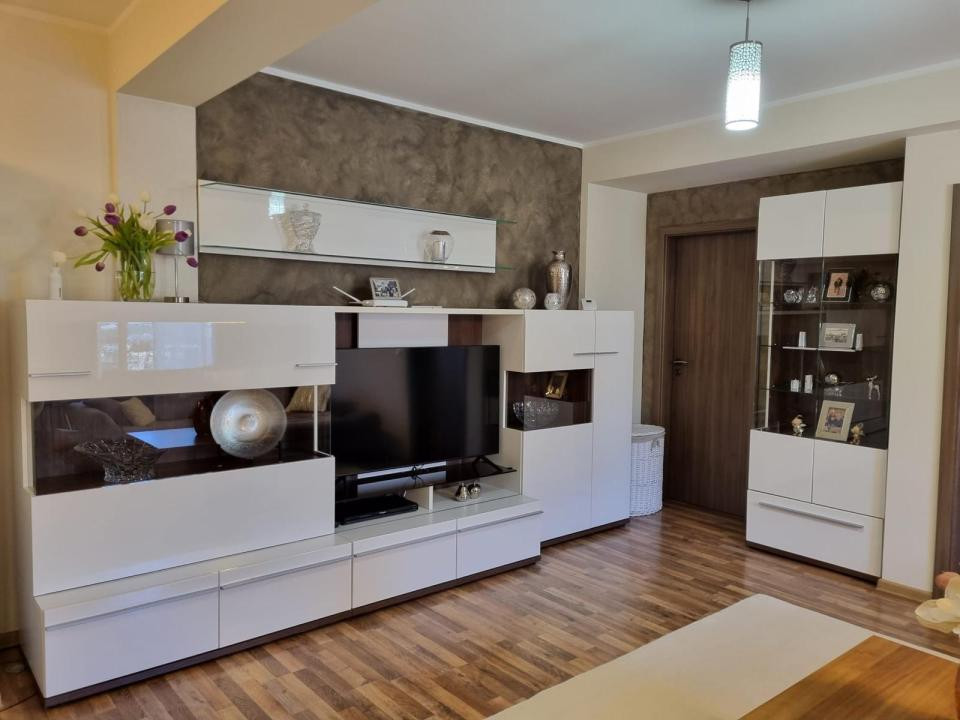 Apartament cu 2 camere, 58 mp utili , etaj 2 - Giroc, Hotel IQ