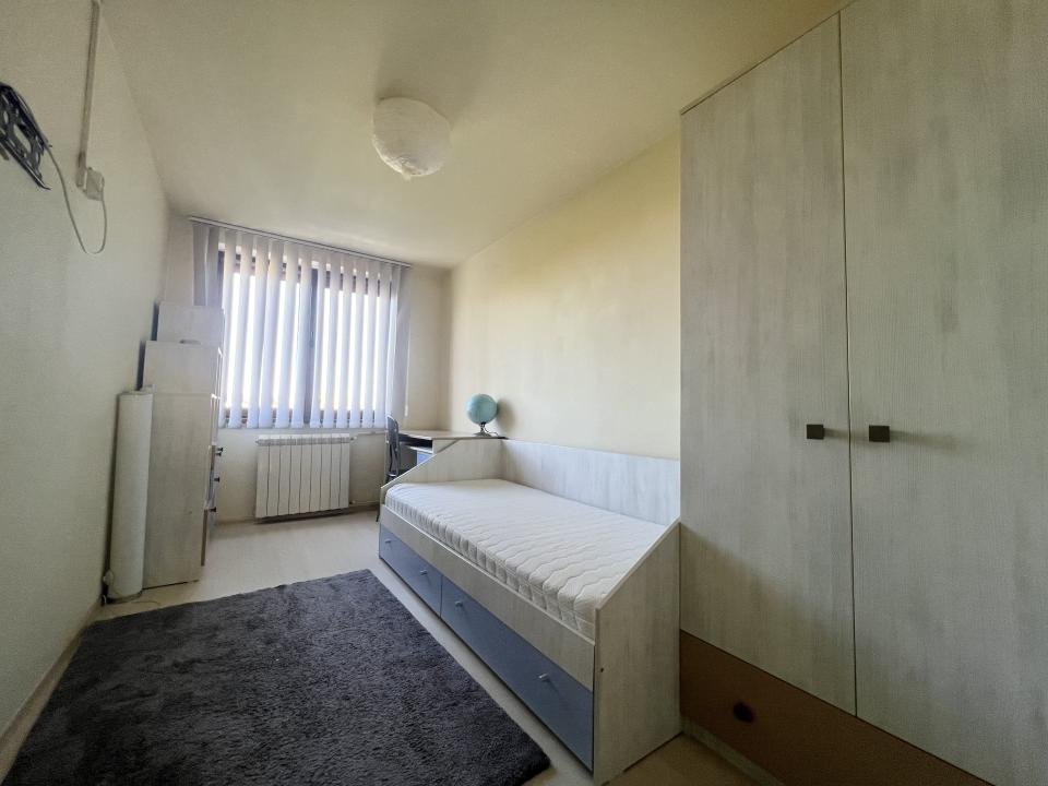 Apartament modern, 3 camere, 62 mp utili, decomandat - zona Popa Sapca