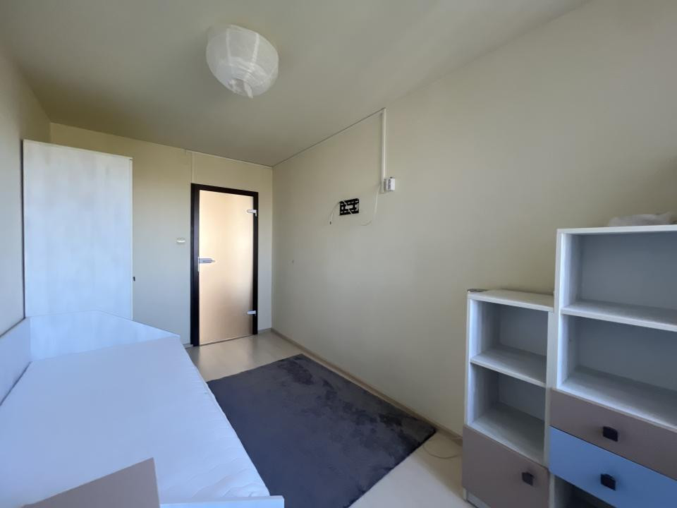 Apartament modern, 3 camere, 62 mp utili, decomandat - zona Popa Sapca