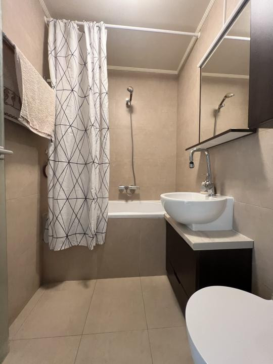 Apartament modern, 3 camere, 62 mp utili, decomandat - zona Popa Sapca
