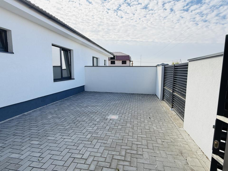 COMISION 0% Duplex modern 4 camere, 86mp utili, 301mp teren in Sag 