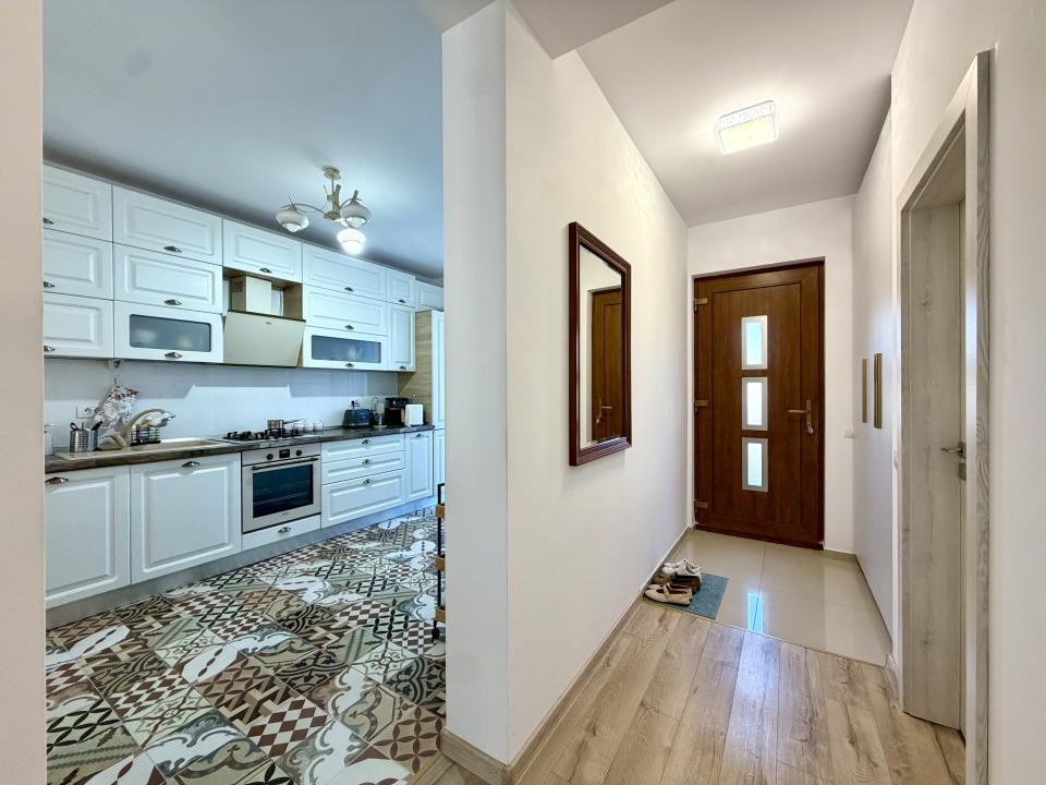 Triplex premium, 4 camere, 110 mp utili, 206 mp teren - Dumbravita 
