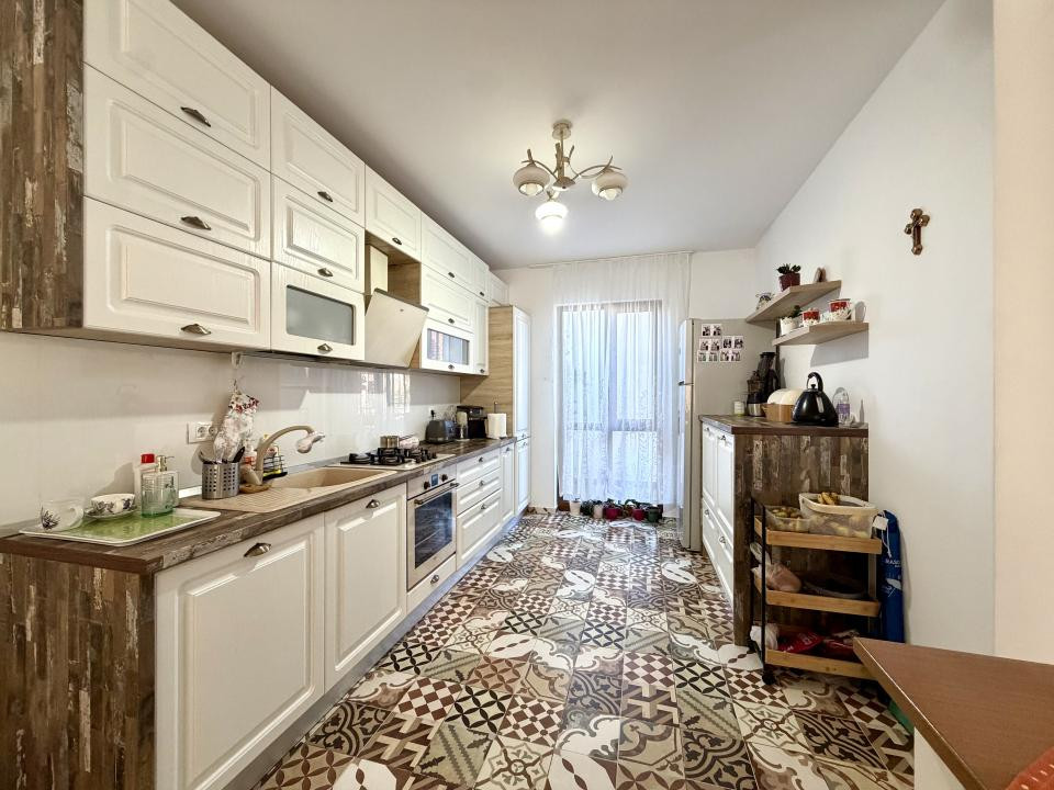Triplex premium, 4 camere, 110 mp utili, 206 mp teren - Dumbravita 