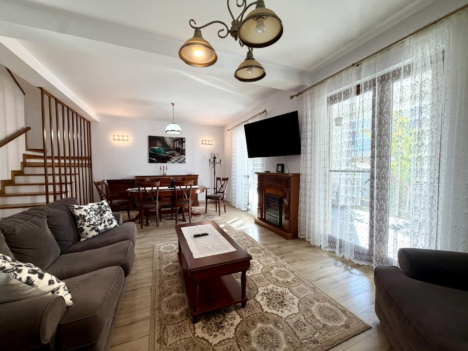 Triplex premium, 4 camere, 110 mp utili, 206 mp teren - Dumbravita 