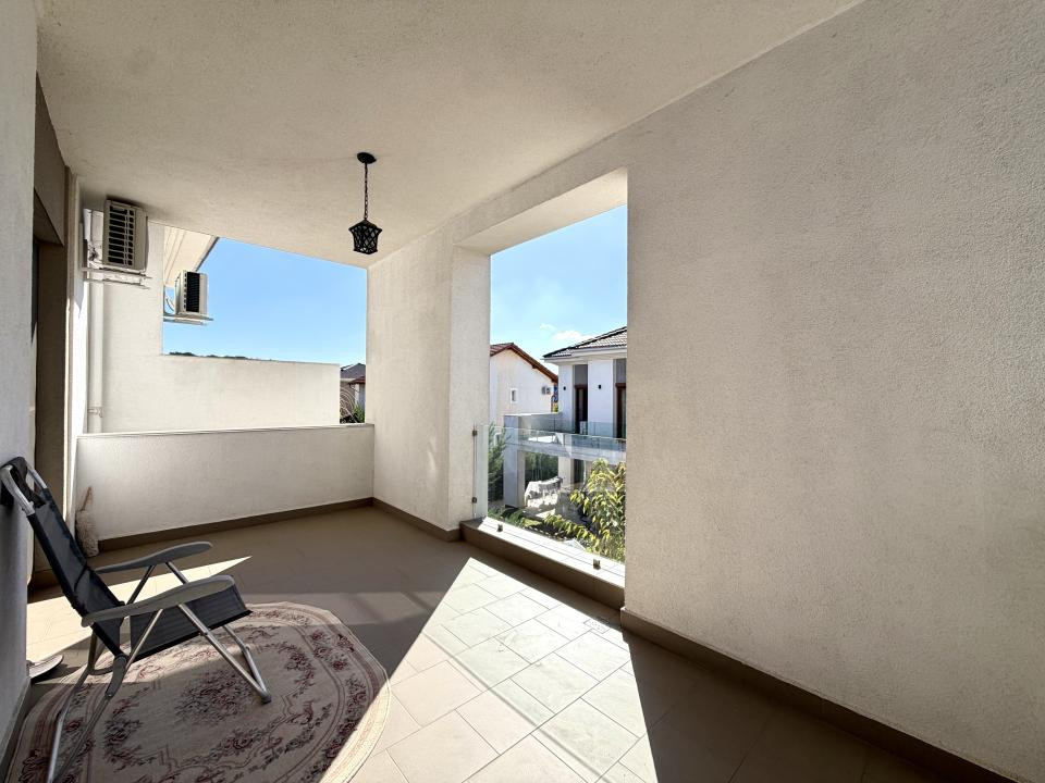 Triplex premium, 4 camere, 110 mp utili, 206 mp teren - Dumbravita 
