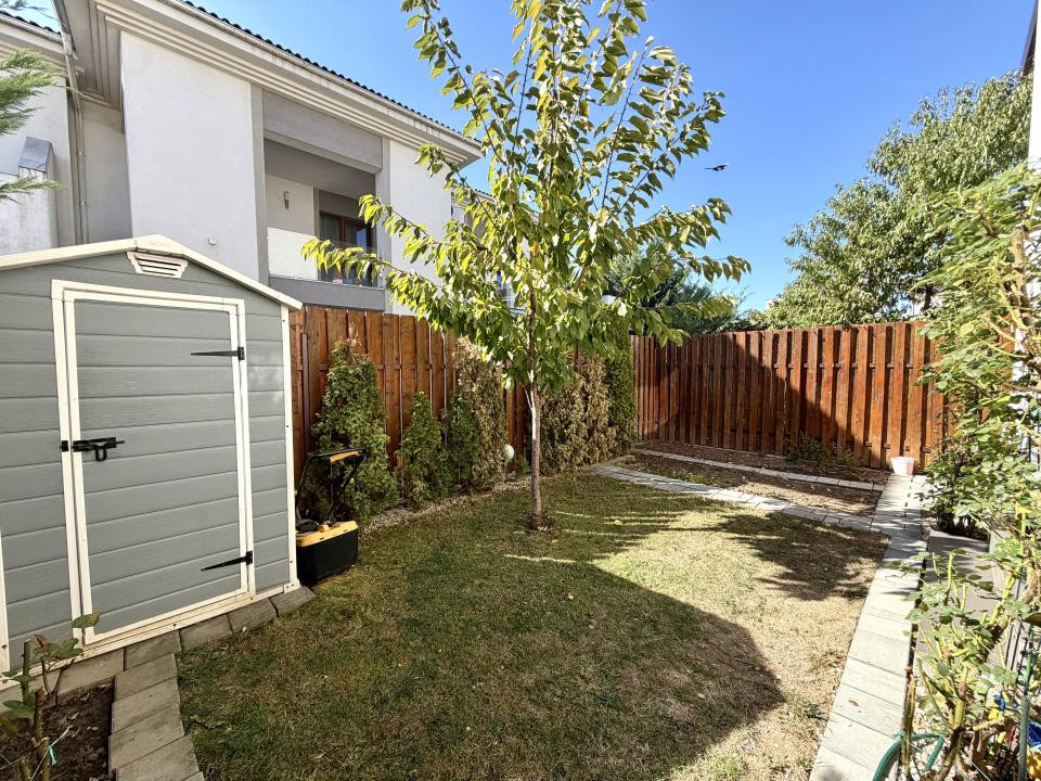 Triplex premium, 4 camere, 110 mp utili, 206 mp teren - Dumbravita 